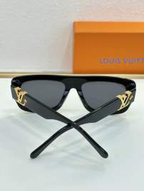 Picture of Louis Vuitton Sunglasses _SKUfw79615792fw